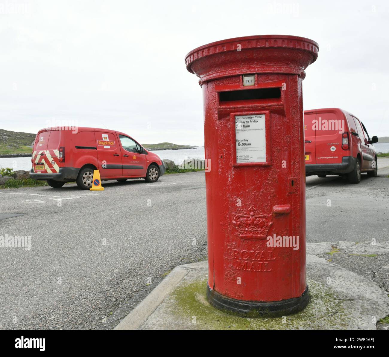 Royal Mail pillar box, Castlebay, Isle of Barra, Scotland Stock Photo