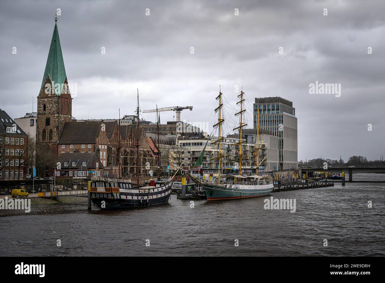 Bremen, Germany. 24th Jan, 2024. Dark clouds are gathering over Bremen
