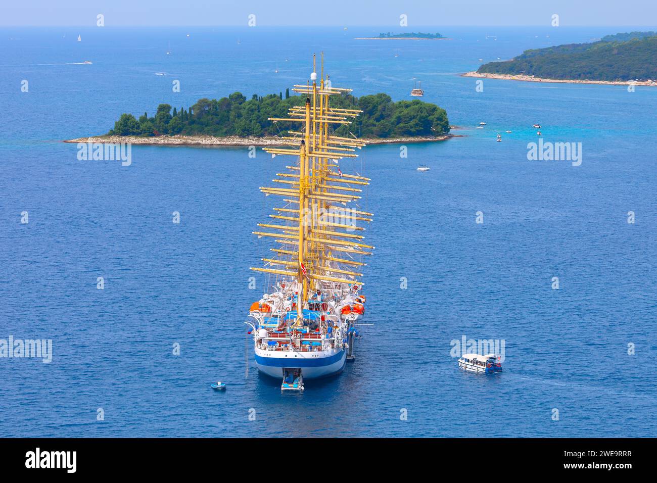 Wind powered cruise hi-res stock photography and images - Alamy