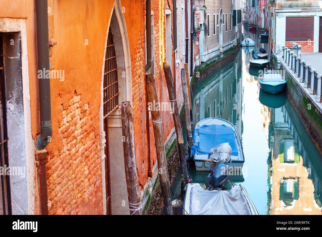 Canalscape venice hi-res stock photography and images - Alamy