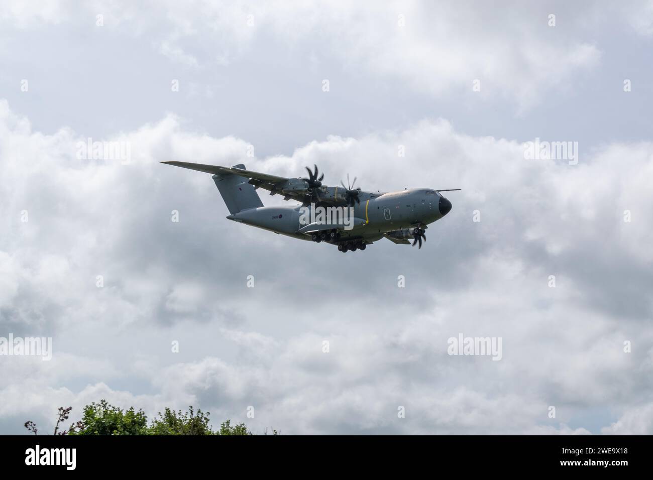 ZM419 - RAF Airbus A400M Atlas landing at RAF St. Mawgan/Newquay Airport Stock Photo