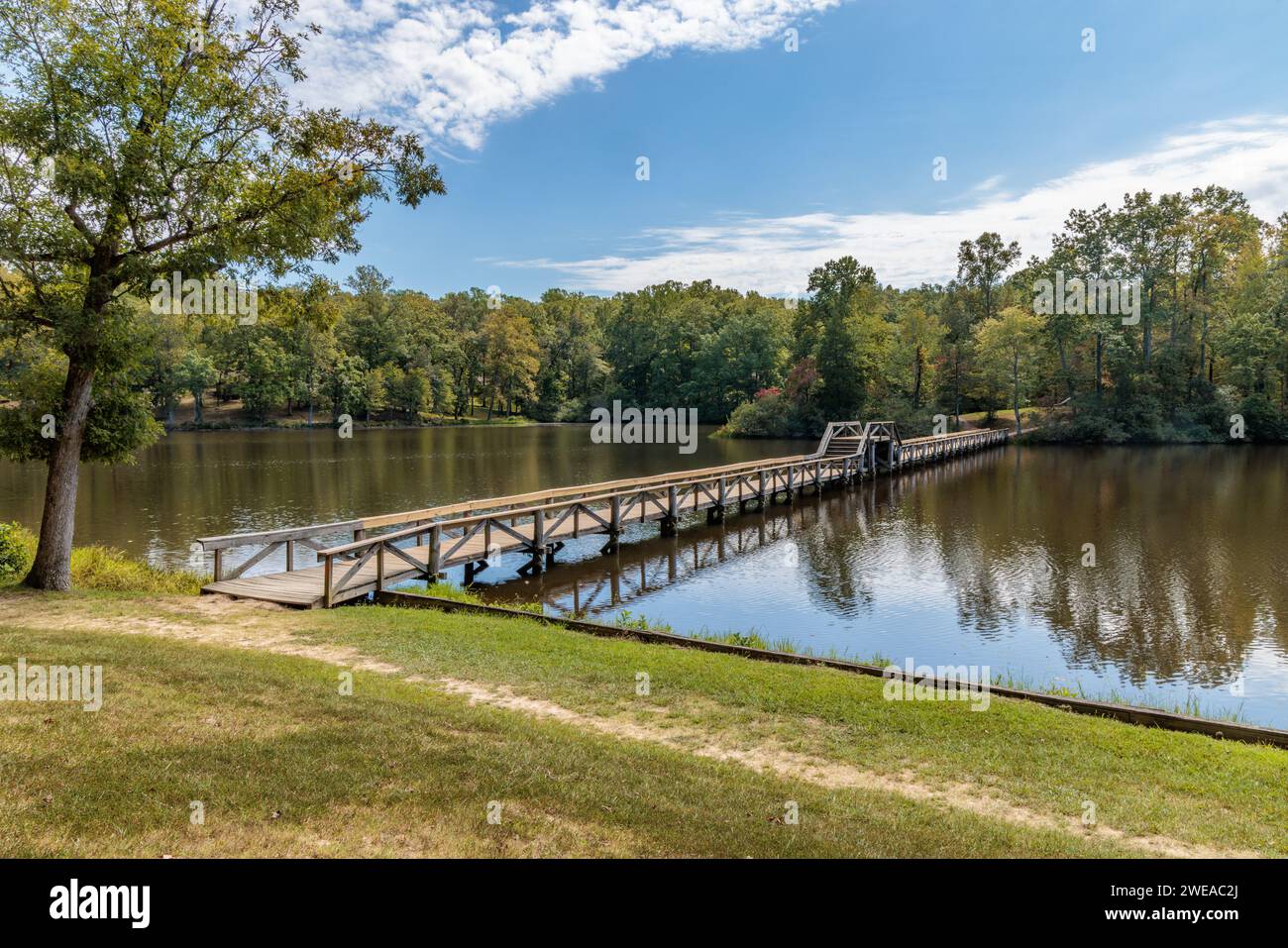 Bridge on Cub Creek Trail over Cub Creek Lake in Natchez Trace State
