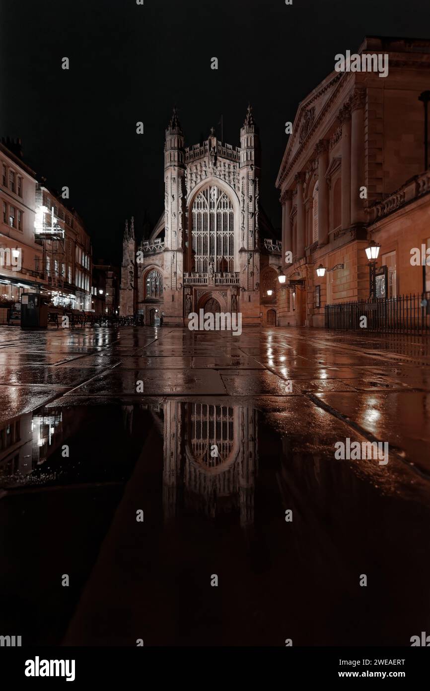 Bath Abbey at night Stock Photo - Alamy