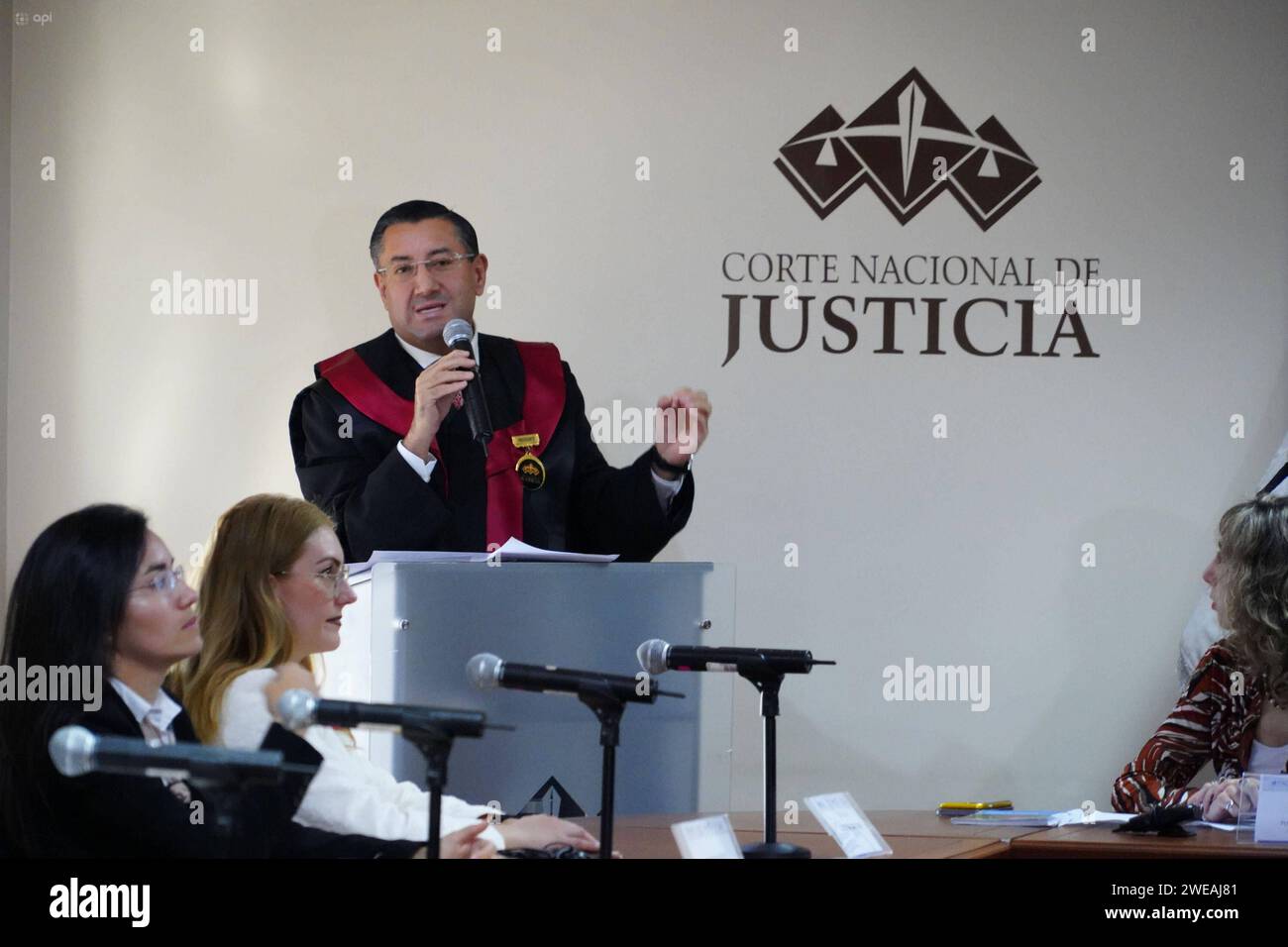 RESULTADOS EXAMEN CONTRA LA CORRUPCION CNJ Y ONU Quito 24 de enero 2024. Entrega de la UNODC de los resultados del examen de aplicacion de la convencion de las Naciones Unidas contra la Corrupcion. En la Corte Nacional de Justicia. API / DANIEL MOLINEROS Quito Pichincha Ecuador CLJ-RESULTADOSEXAMENCONTRALACORRUPCIONCNJYONU-beb928604f1b6c260b1fb10bbd495888 *** RESULTS OF ANTI-CORRUPTION EXAMINATION CNJ AND UN Quito January 24, 2024 UNODC delivery of the results of the review of the implementation of the United Nations Convention against Corruption At the National Court of Justice API DANIEL MOL Stock Photo