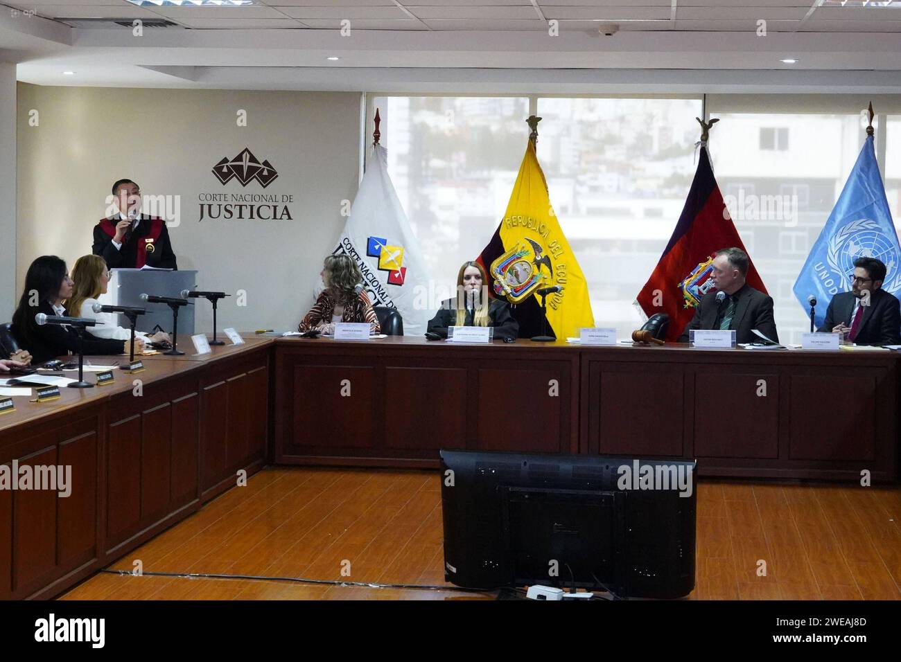 RESULTADOS EXAMEN CONTRA LA CORRUPCION CNJ Y ONU Quito 24 de enero 2024. Entrega de la UNODC de los resultados del examen de aplicacion de la convencion de las Naciones Unidas contra la Corrupcion. En la Corte Nacional de Justicia. API / DANIEL MOLINEROS Quito Pichincha Ecuador CLJ-RESULTADOSEXAMENCONTRALACORRUPCIONCNJYONU-580916feff479edc8851aee19918e36a *** RESULTS OF ANTI-CORRUPTION REVIEW CNJ AND UN Quito January 24, 2024 UNODC delivery of the results of the review of the implementation of the United Nations Convention against Corruption At the National Court of Justice API DANIEL MOLINERO Stock Photo