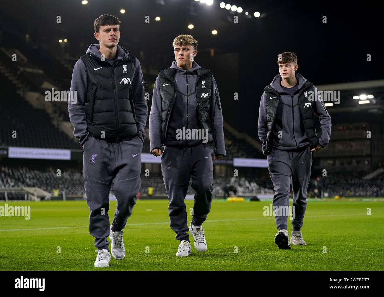 Liverpool's Owen Beck (left), Bobby Clark (centre) and James McConnell before the Carabao Cup semi final second leg match at Craven Cottage, London. Picture date: Wednesday January 24, 2024. Stock Photo
