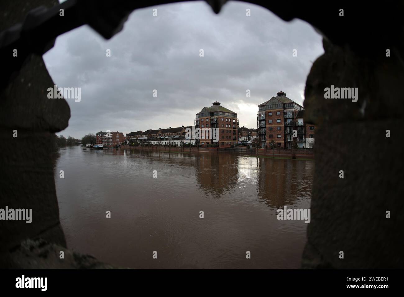 York, UK. 24th Jan, 2024. York City Center, North Yorkshire, 24th January 2024 Flooding in York as the River Ouse burst its banks during Storm Jocelyn which thrash the UK with more wind and rain after Storm Isha left two people dead and one seriously injured Credit: Touchlinepics/Alamy Live News Stock Photo