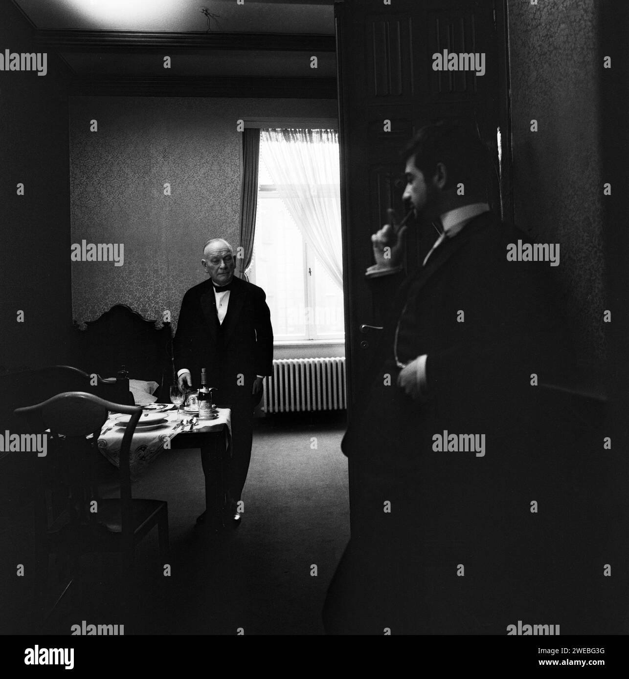 Tonio Kröger, Spielfilm nach dem gleichnamigen Roman von Thomas Mann, Deutschland 1964, Regie: Rolf Thiele, Darsteller: Jean Claude Brialy (rechts) Stock Photo