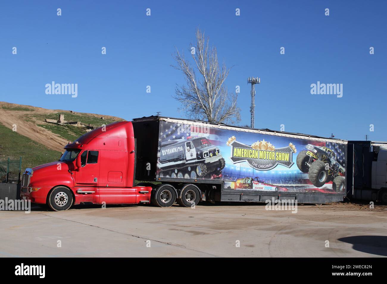 UnMonster Trucks: ¡El espectáculo que te dejará boquiabierto! Stock Photo
