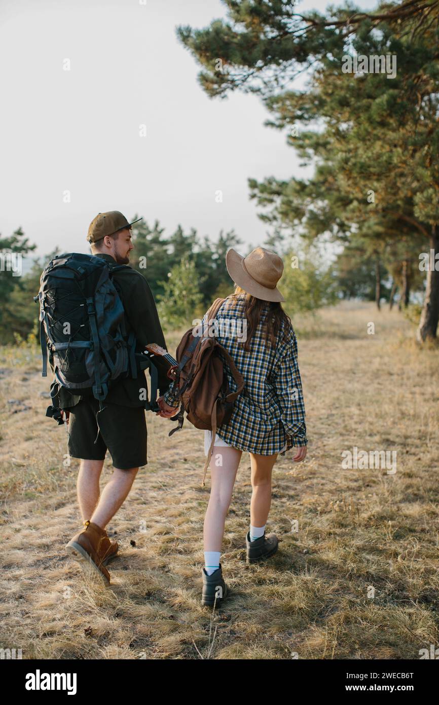 Back view of two friends hiking hi-res stock photography and images - Alamy