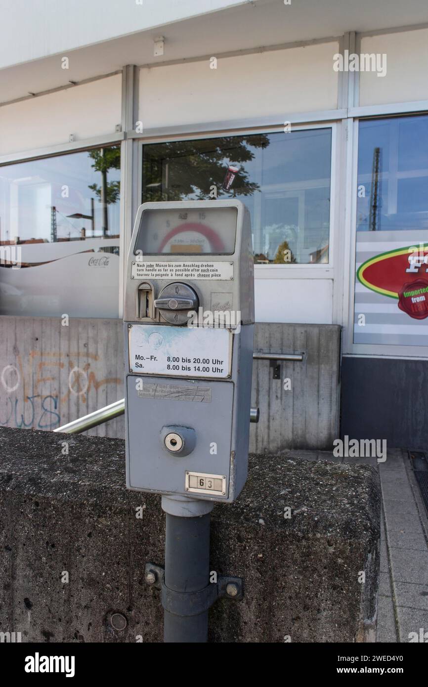 Vintage parking meter hi-res stock photography and images