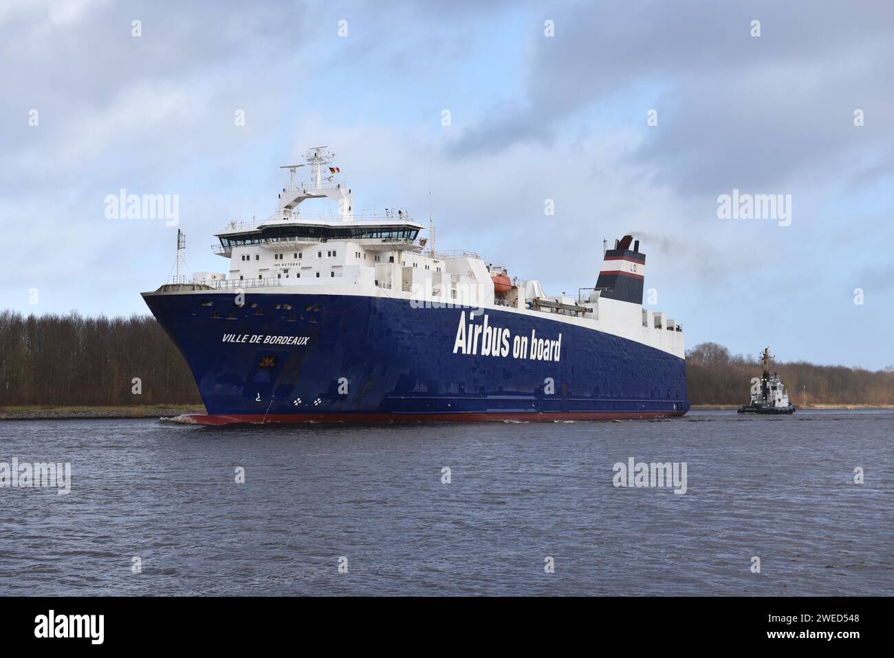 RoRo ship Cargo ship Ville de Bordeaux travelling through the Kiel Canal, Kiel Canal, Schleswig-Holstein, Germany Stock Photo