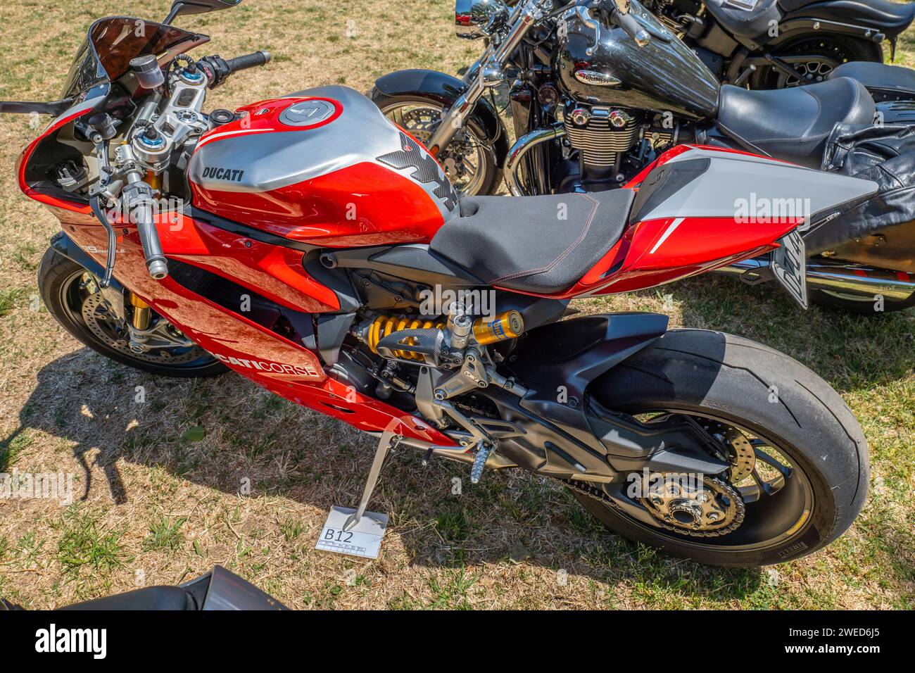 Ducati corse 1199 deals