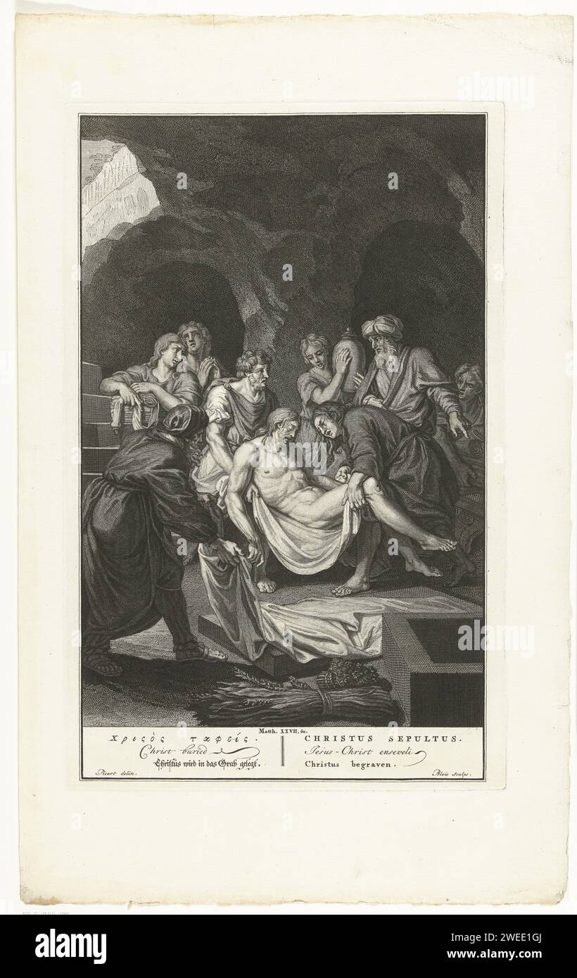 Grave of Christ, Abraham de Blois, After Bernard Picart, 1728 print Christ dead body is wrapped in canvases after it is anointed by the women at the open grave in the cave. Under the show is the title in six different languages. print maker: Amsterdampublisher: The Hague paper engraving Christ's body is wrapped in a shroud and in bandages Stock Photo