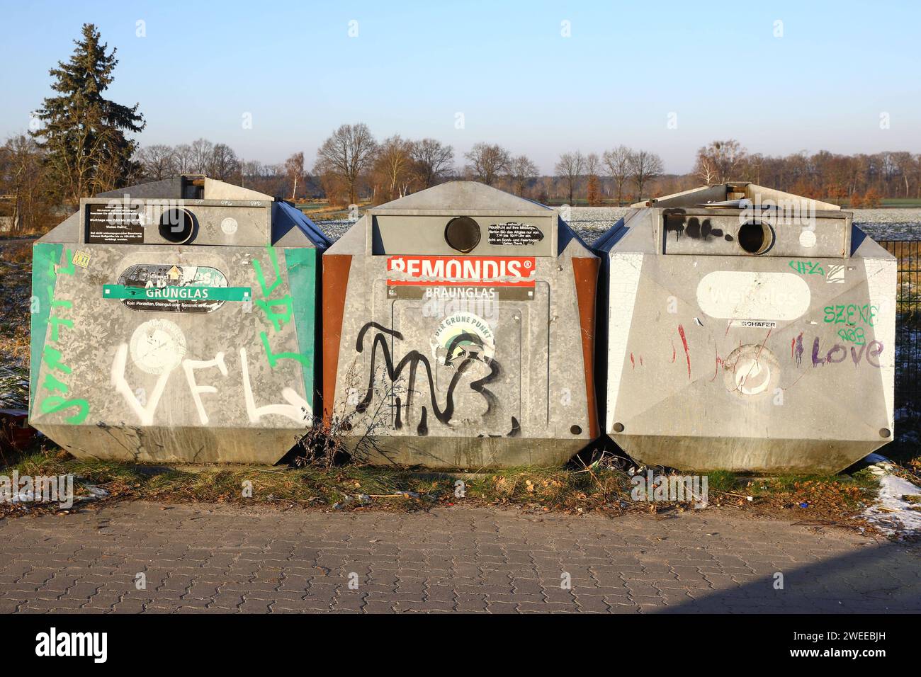 10.01.2024, xgox, Symbolfotos Altglas. Brechtorf *** 10 01 2024, xgox, symbolic photos old glass Brechtorf Stock Photo