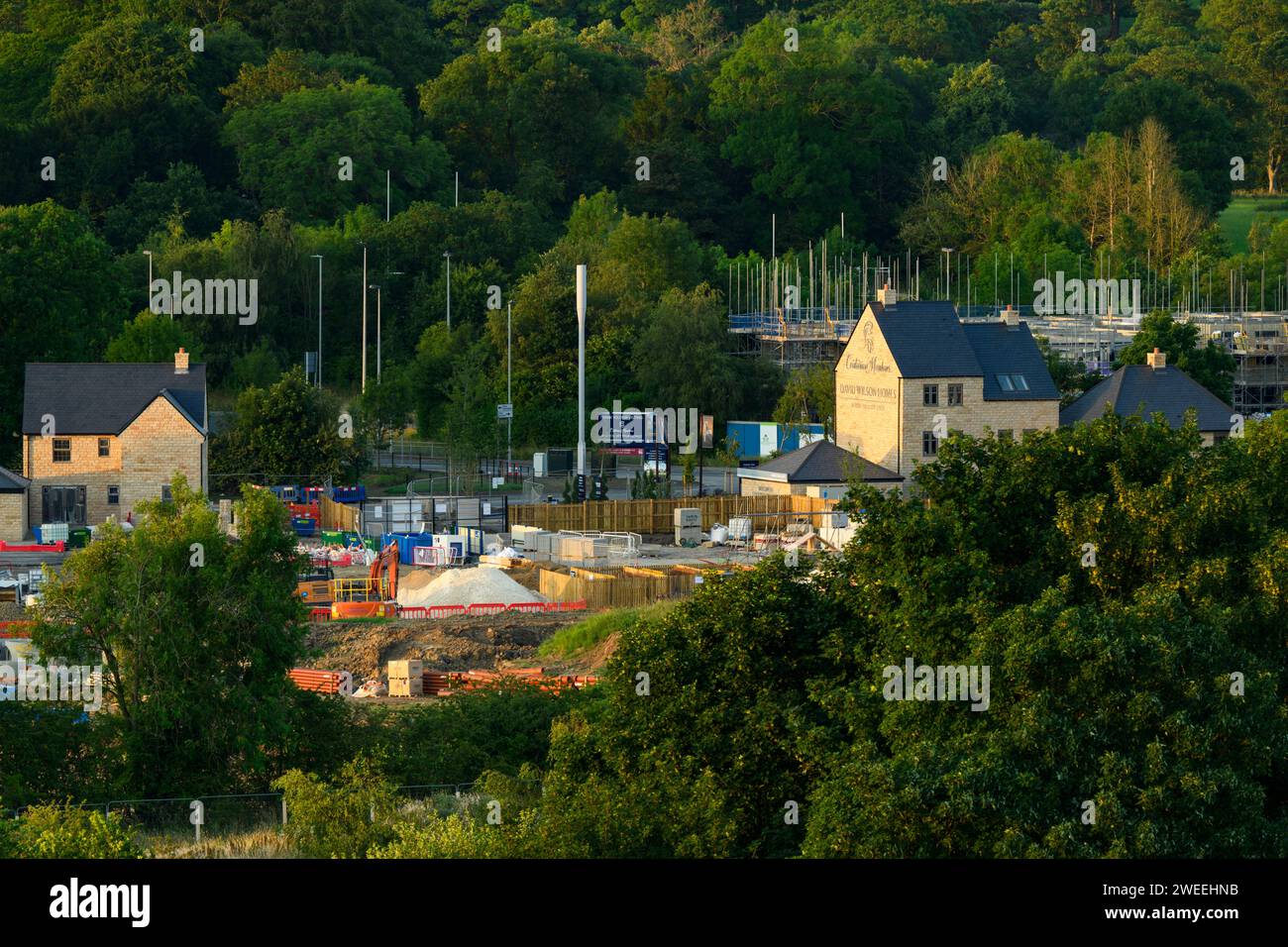 Luxury rural housing hi-res stock photography and images - Alamy