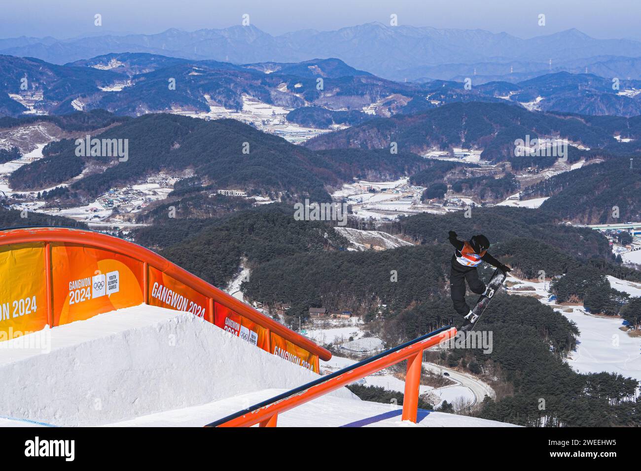 General view, JANUARY 25, 2025 Snowboarding Men's Slopestyle