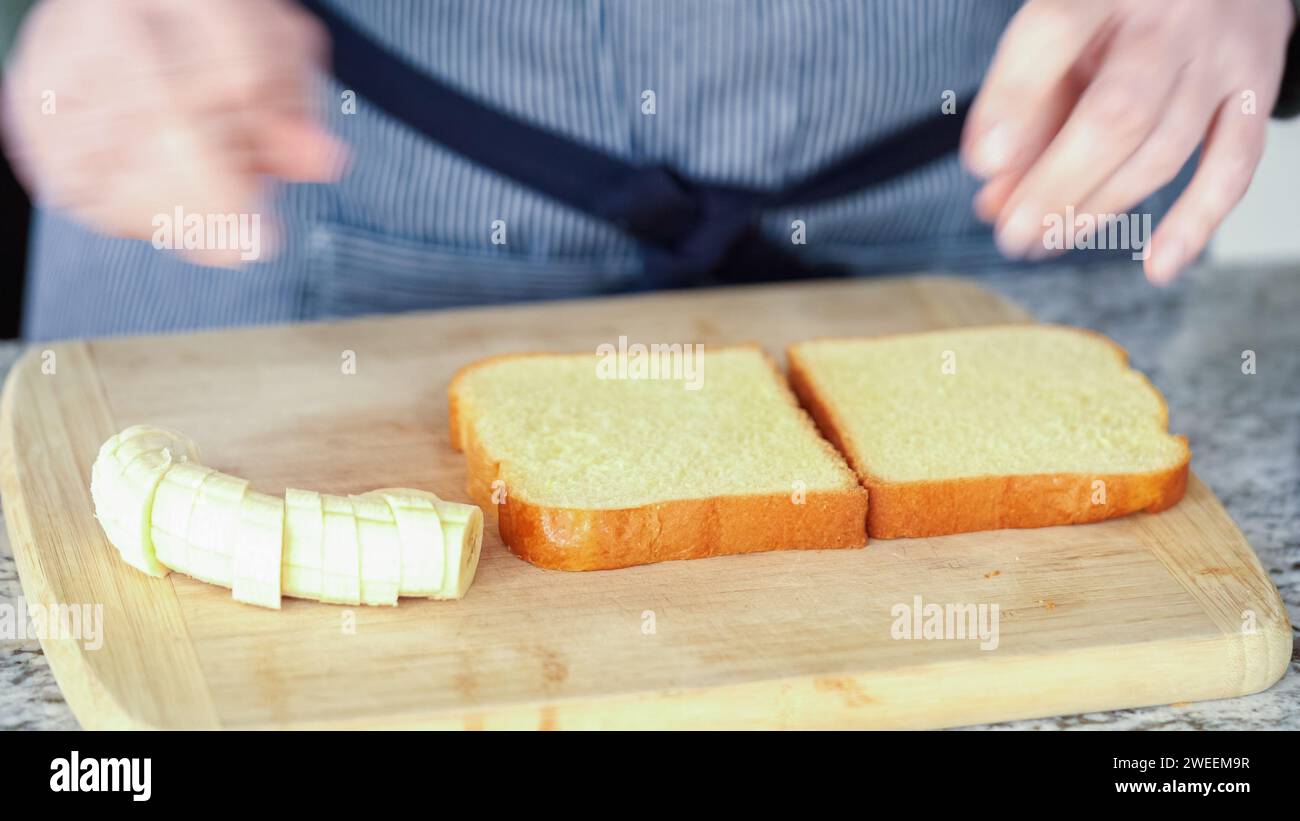 Grilled peanut butter banana sandwich Stock Photo - Alamy Grilled peanut butter banana sandwich Stock Photo - Alamy