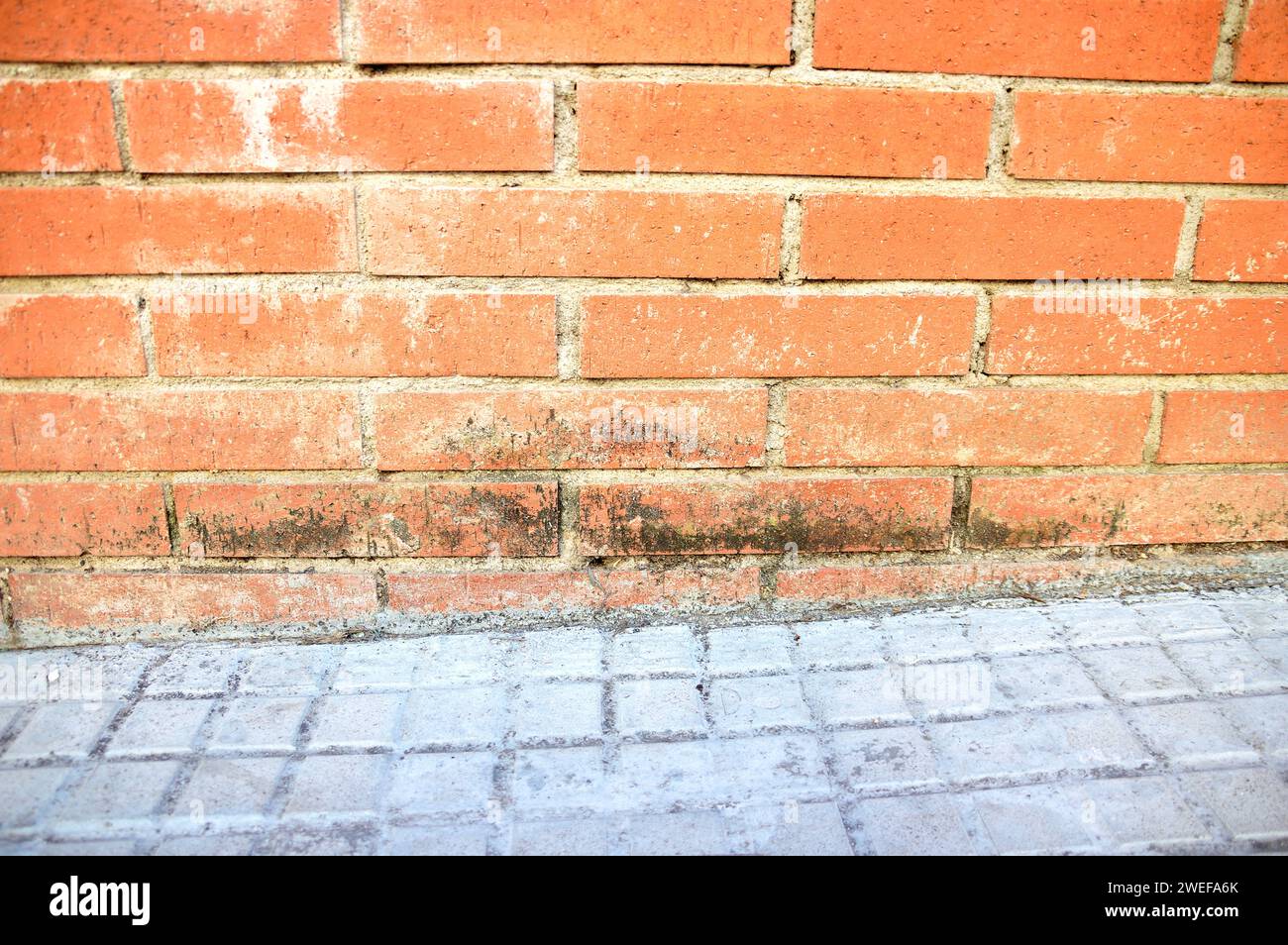 Rain water leaks on the wall causing damage at exterior Stock Photo - Alamy