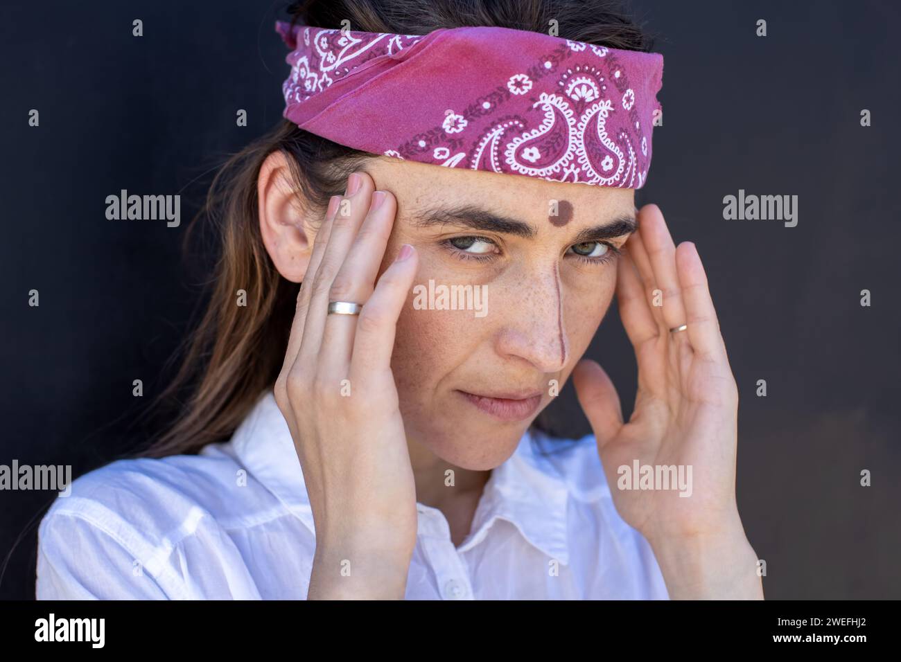 modern shaman woman connecting spiritually Stock Photo - Alamy