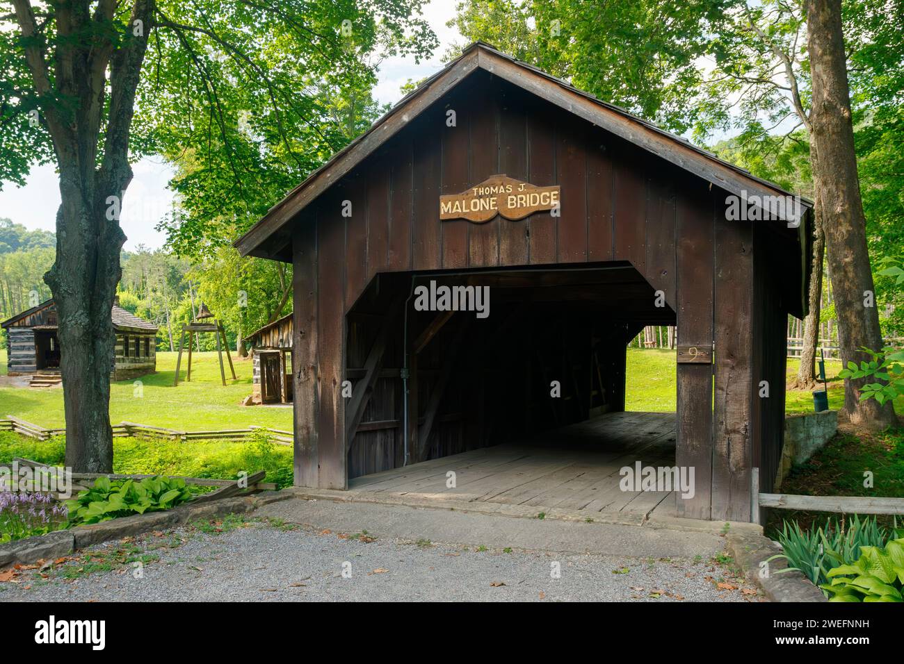 Thomas J Malone Bridge. At Gaston's Mill and Pioneer Village at Beaver Creek State Park, East Liverpool, Ohio, USA. Stock Photo