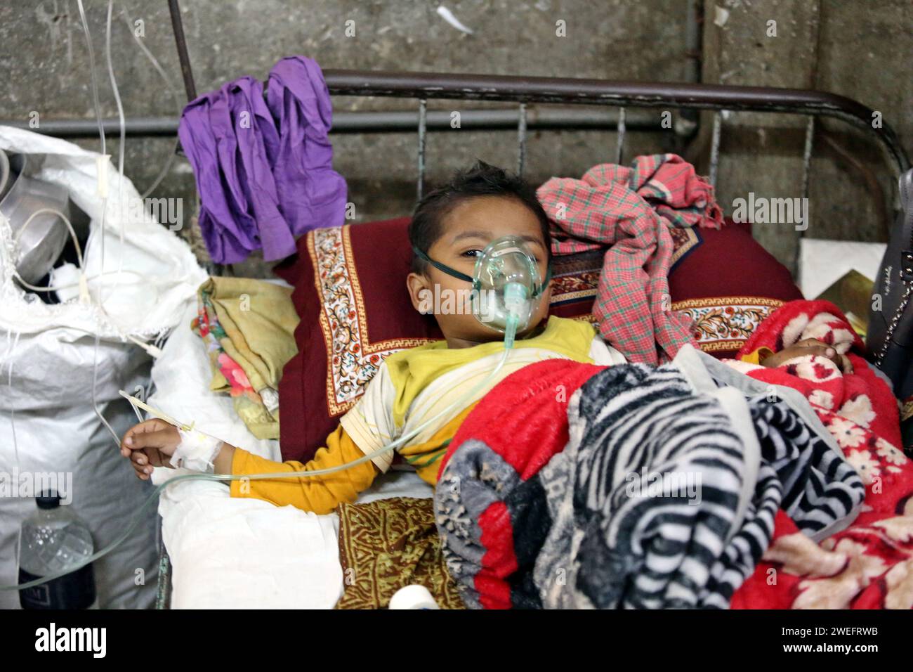 Dhaka, Bangladesh. 25th Jan, 2024. Child patients are being admitted to