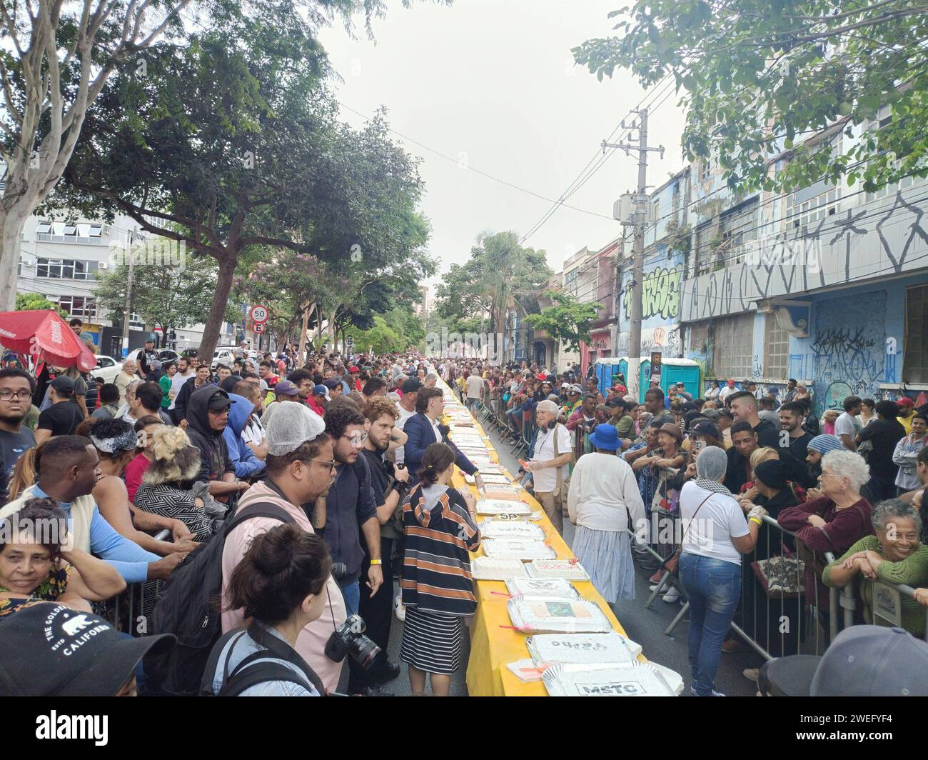 2025 años hires stock photography and images Alamy