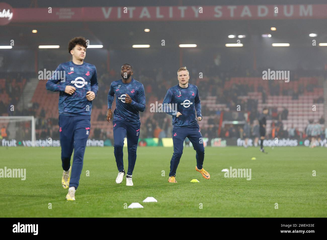 Vitality Stadium, Boscombe, Dorset, UK. 25th Jan, 2024. FA Cup Fourth Round Football, AFC Bournemouth versus Swansea; Swansea team warms up Credit: Action Plus Sports/Alamy Live News Stock Photo