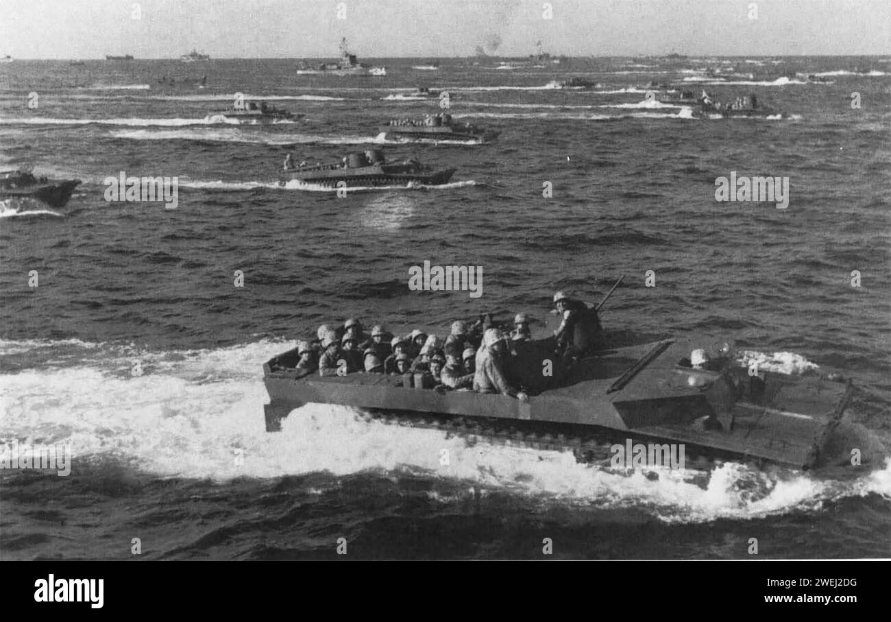 Tracked landing vehicles (LVTs) approach Iwo Jima 1945 Stock Photo