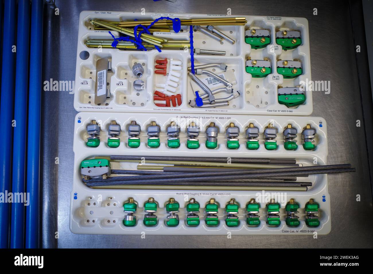 External hand fixator hi-res stock photography and images - Alamy