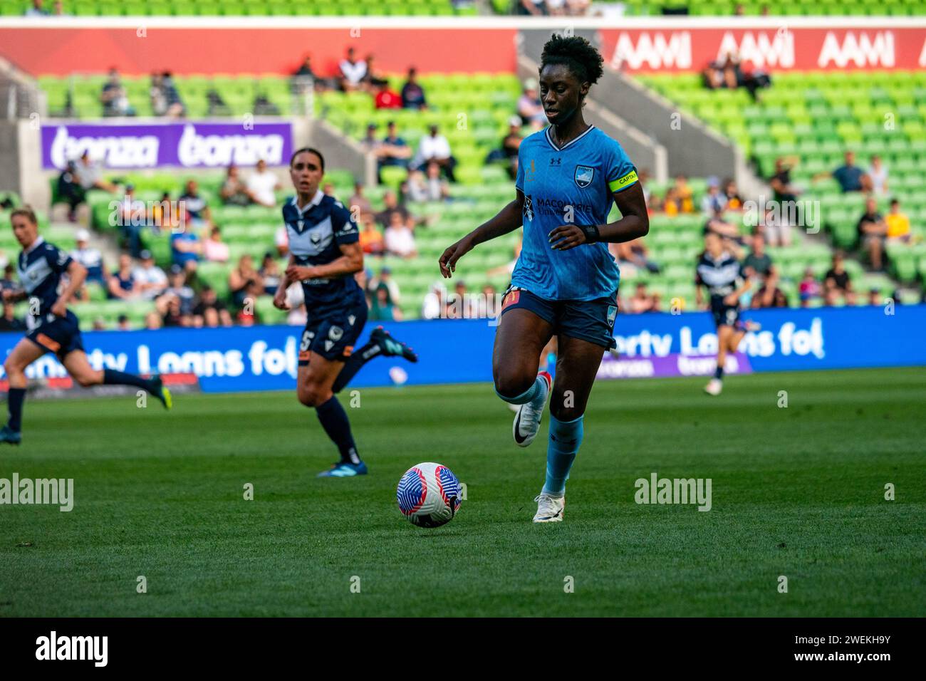 Melbourne, Australia. 26 January, 2024. Sydney FC Forward Princess Ibini (#20) runs forwards looking for a pass into the box during the Liberty A-League Women’s match between Melbourne Victory FC and Sydney FC at AAMI Park in Melbourne, Australia. Credit: James Forrester/Alamy Live News Stock Photo