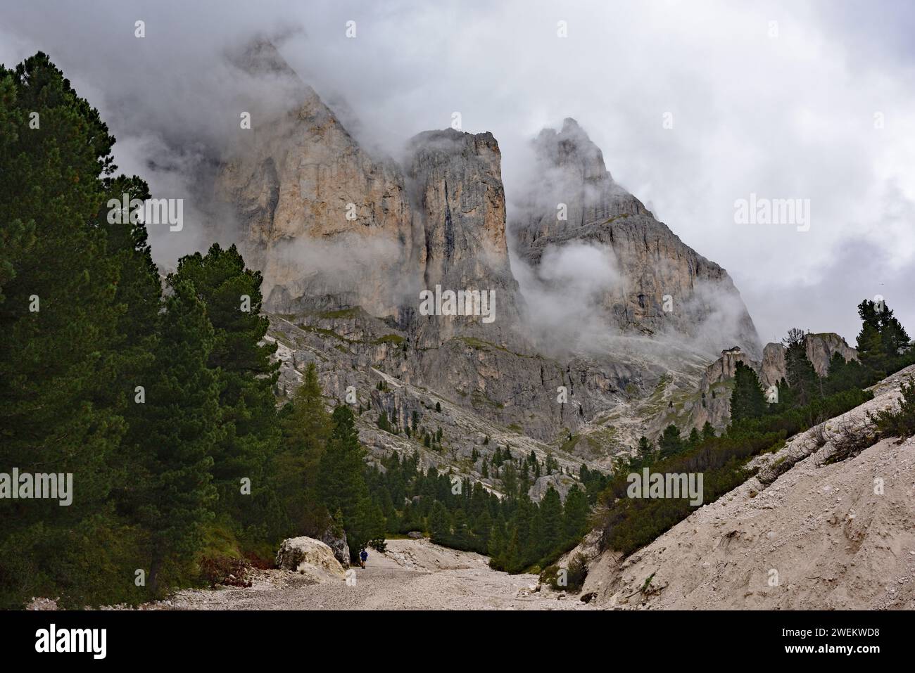 Hiking towards Forca Neigra in the Dolomites Stock Photo - Alamy