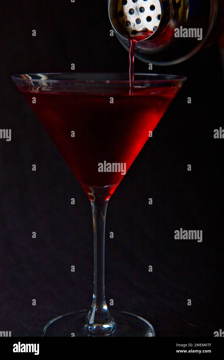 Cocktail shaker martini glass hi-res stock photography and images - Alamy