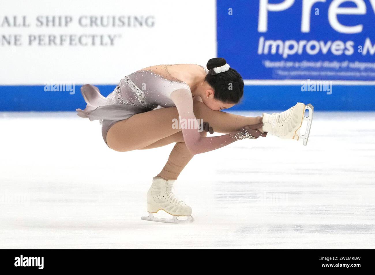 COLUMBUS, OH JANUARY 25 Soho Lee skates in the Women's Short Program