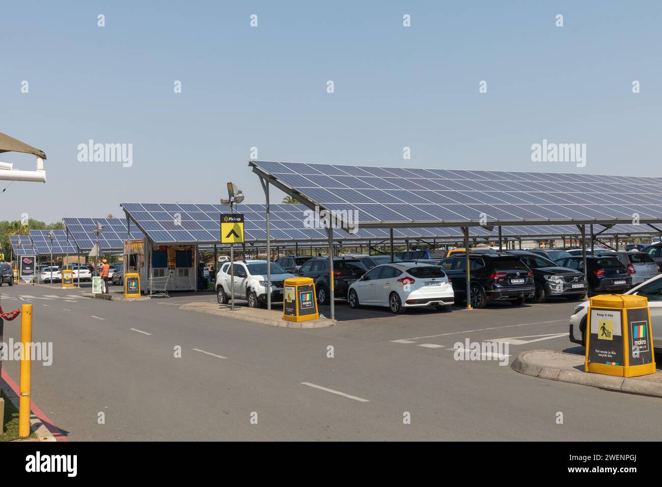 Sandton, South Africa   Oct. 8, 2023: Solar panels are seen at a big-box store parking lot in northern Johannesburg. The panels alleviate the problems Stock Photo