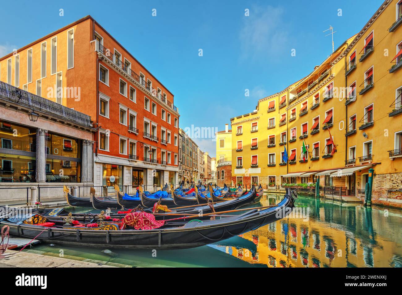 Gondolas reflection venice hi-res stock photography and images - Alamy