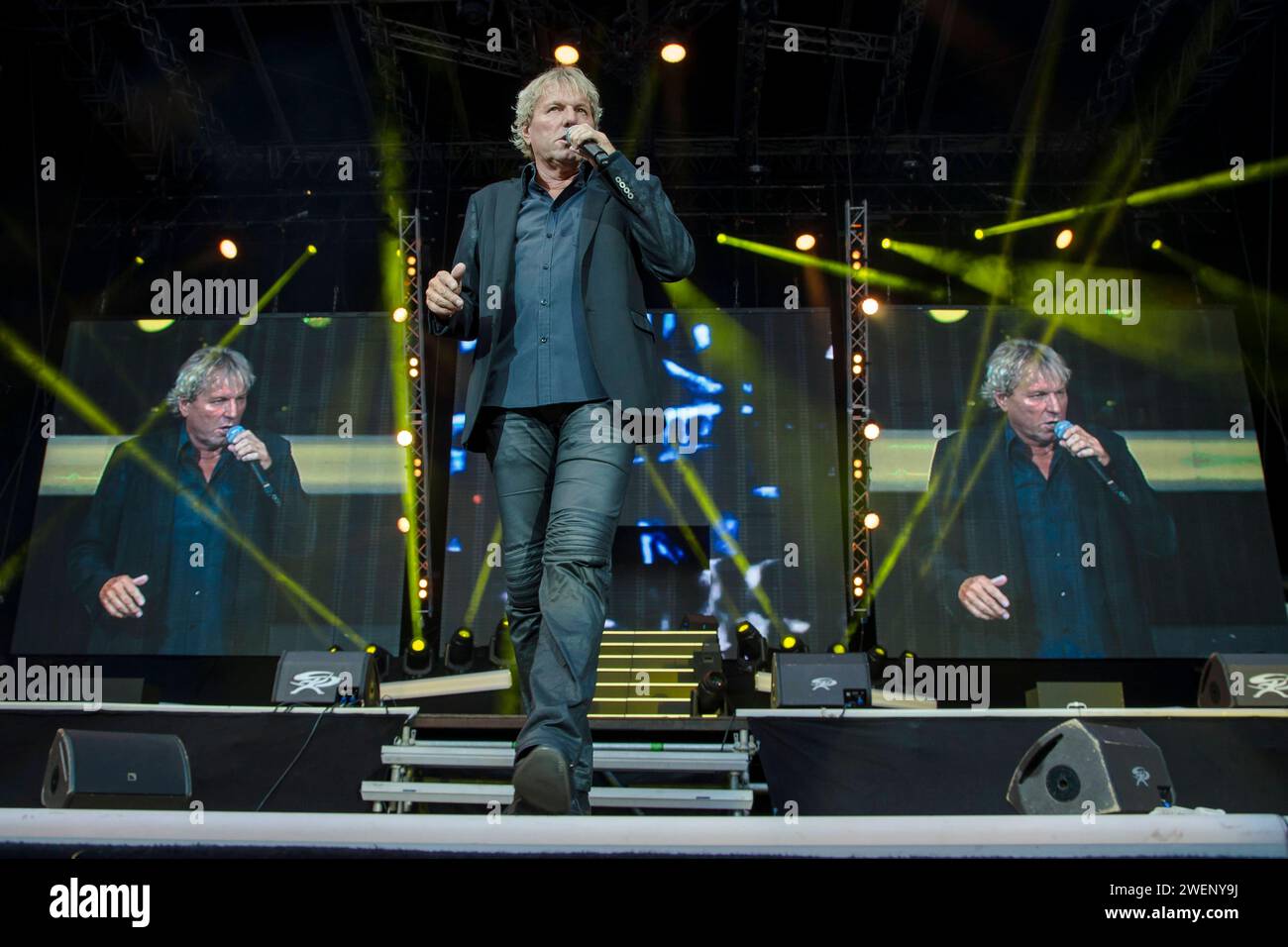 Sänger Bernhard Brink während seines Auftrittes in der Schlagernacht ...