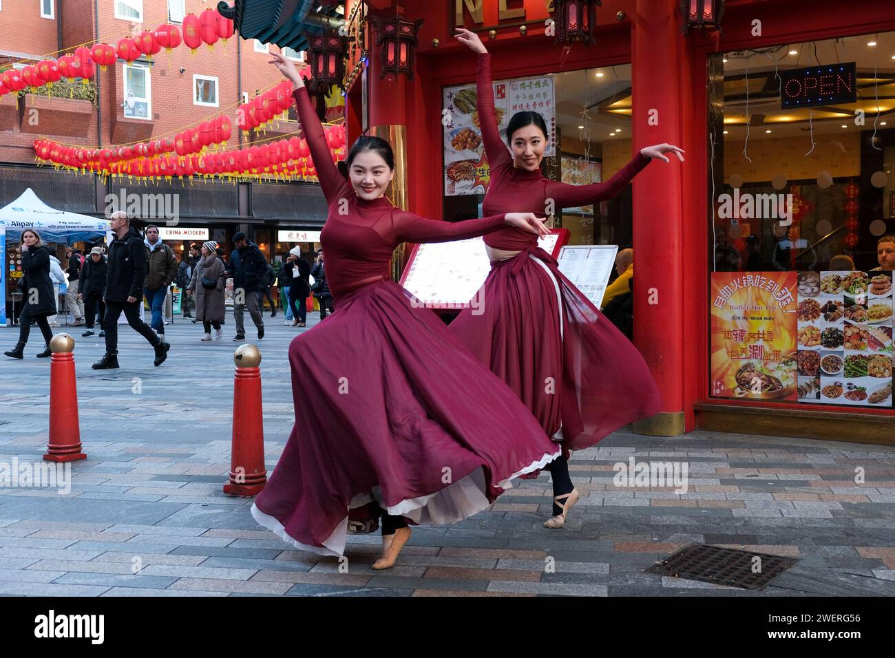 Chinese new year 2024 hi-res stock photography and images - Page 3