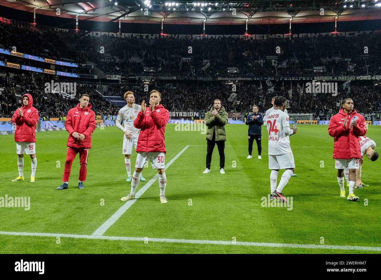 Mainz Bedanken Sich Bei Den Fans, GER, Eintracht Frankfurt Vs. 1. FSV ...