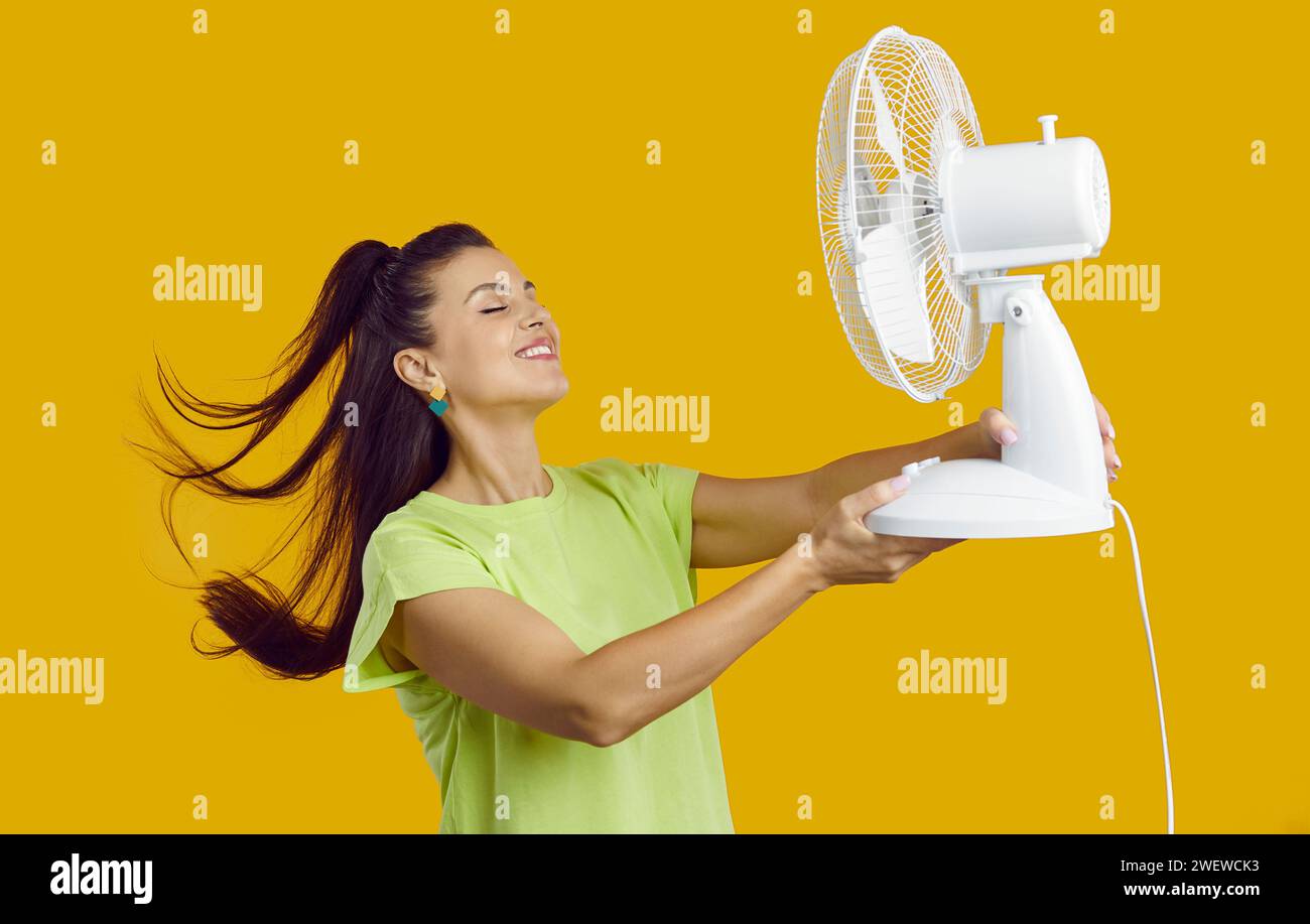 Electric fan heatwave home hi-res stock photography and images - Alamy