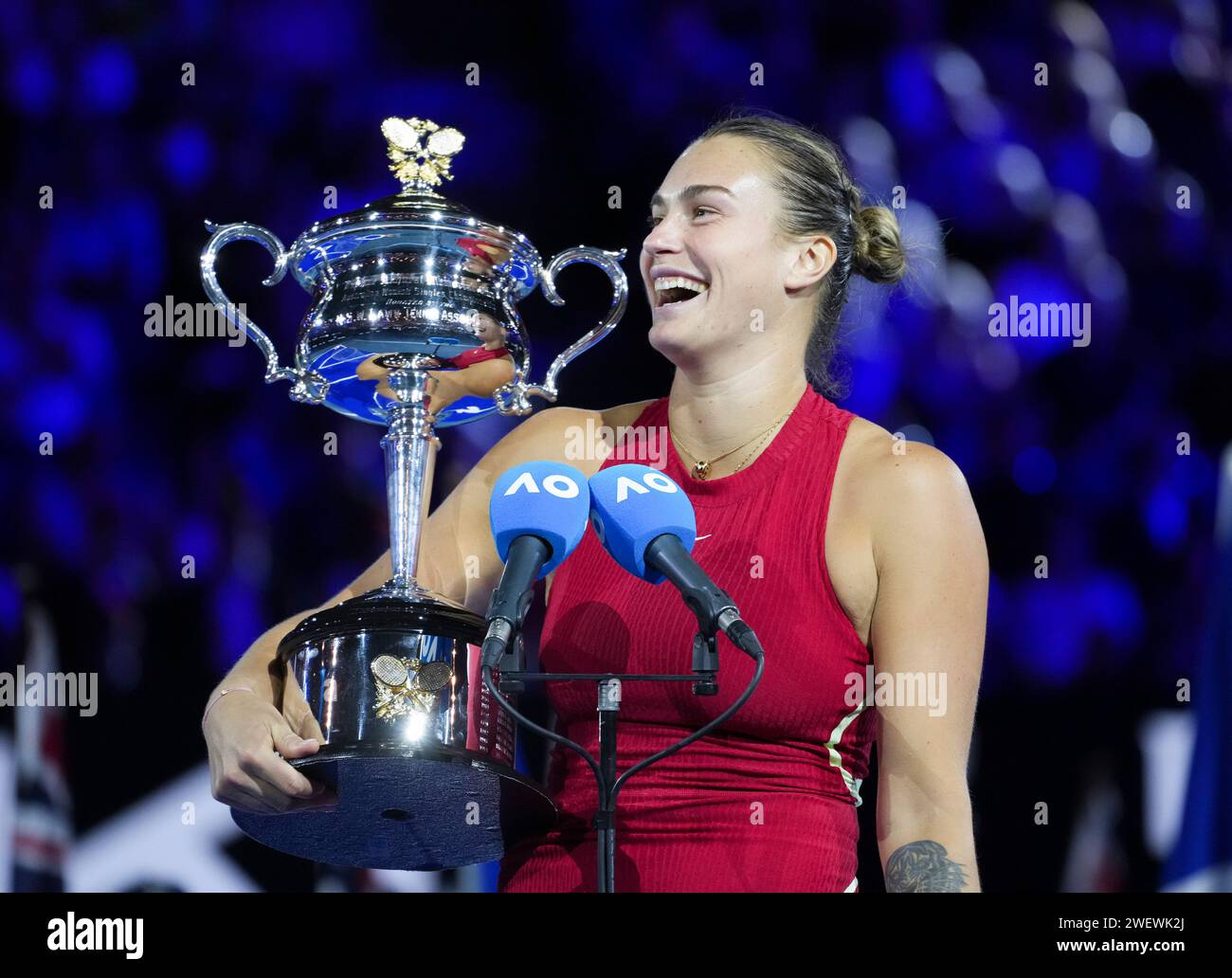aryna-sabalenka-trophy-hi-res-stock-photography-and-images-alamy