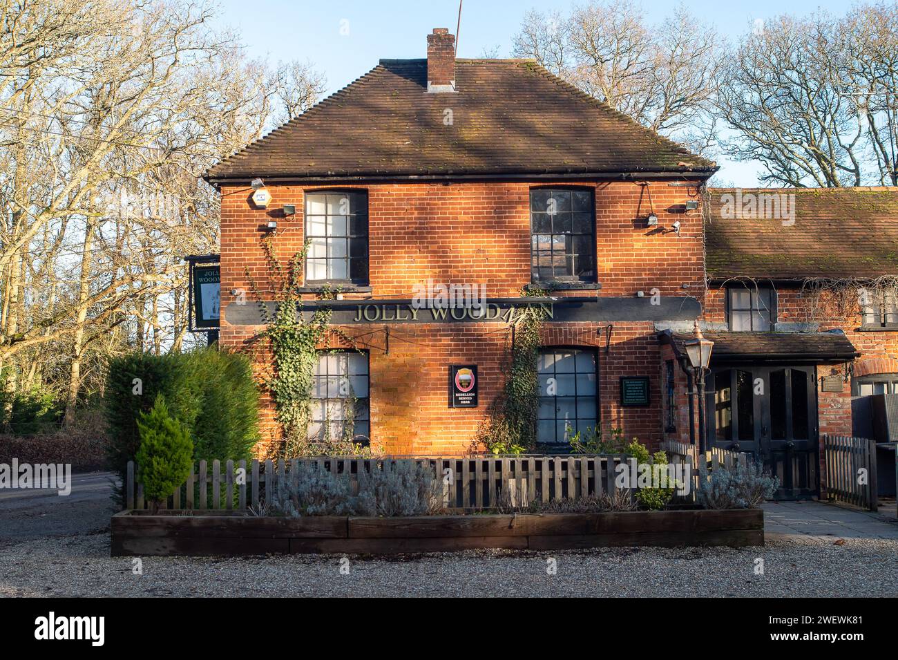 Littleworth Common, UK. 26th January, 2024. The Jolly Woodman pub in