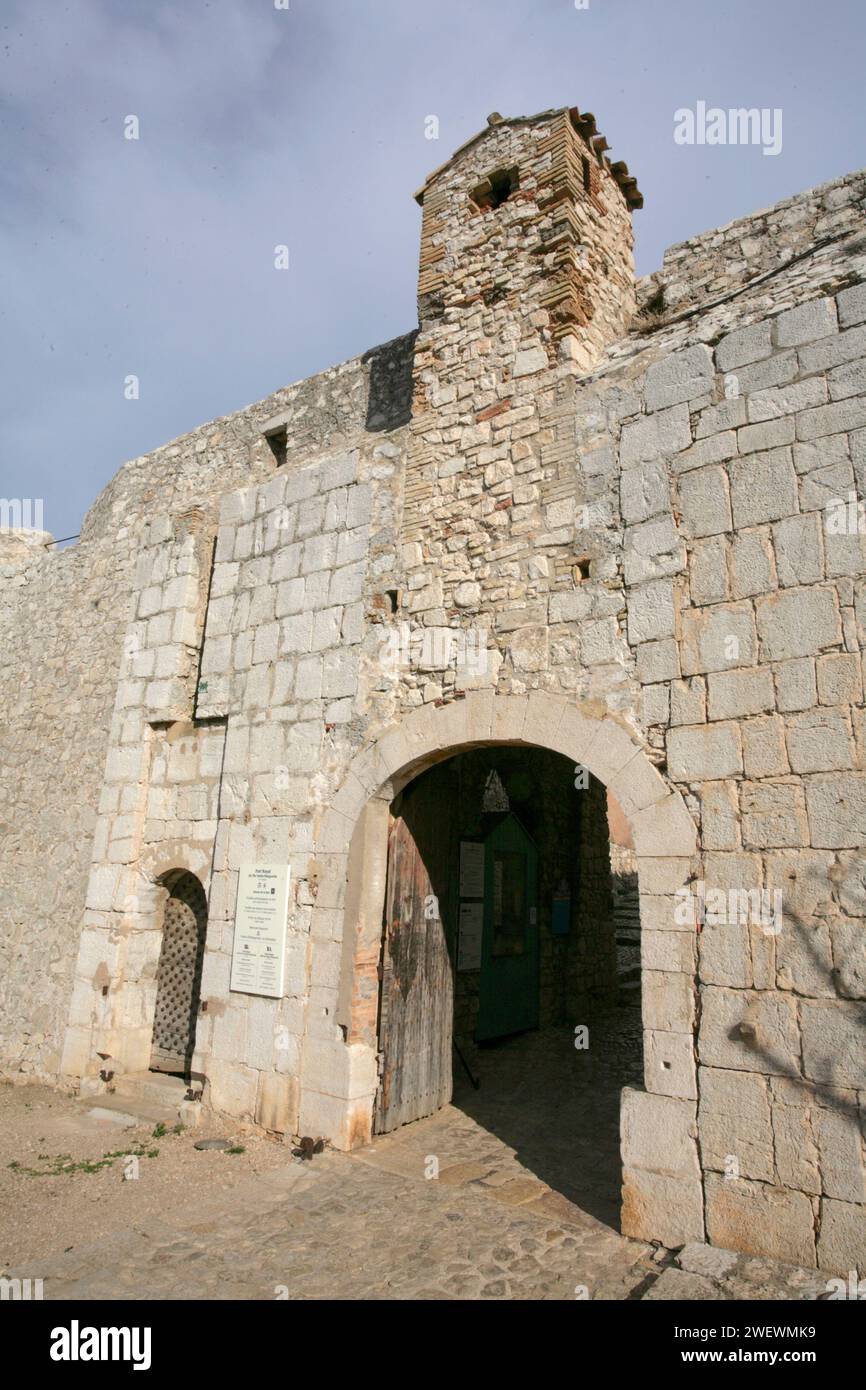 Ile Sainte Marguerite,Fort Royal entr e Stock Photo Alamy