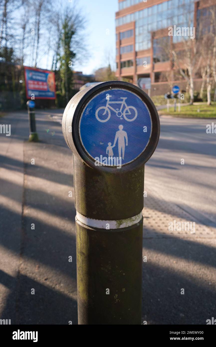 Pavement marker hi-res stock photography and images - Alamy