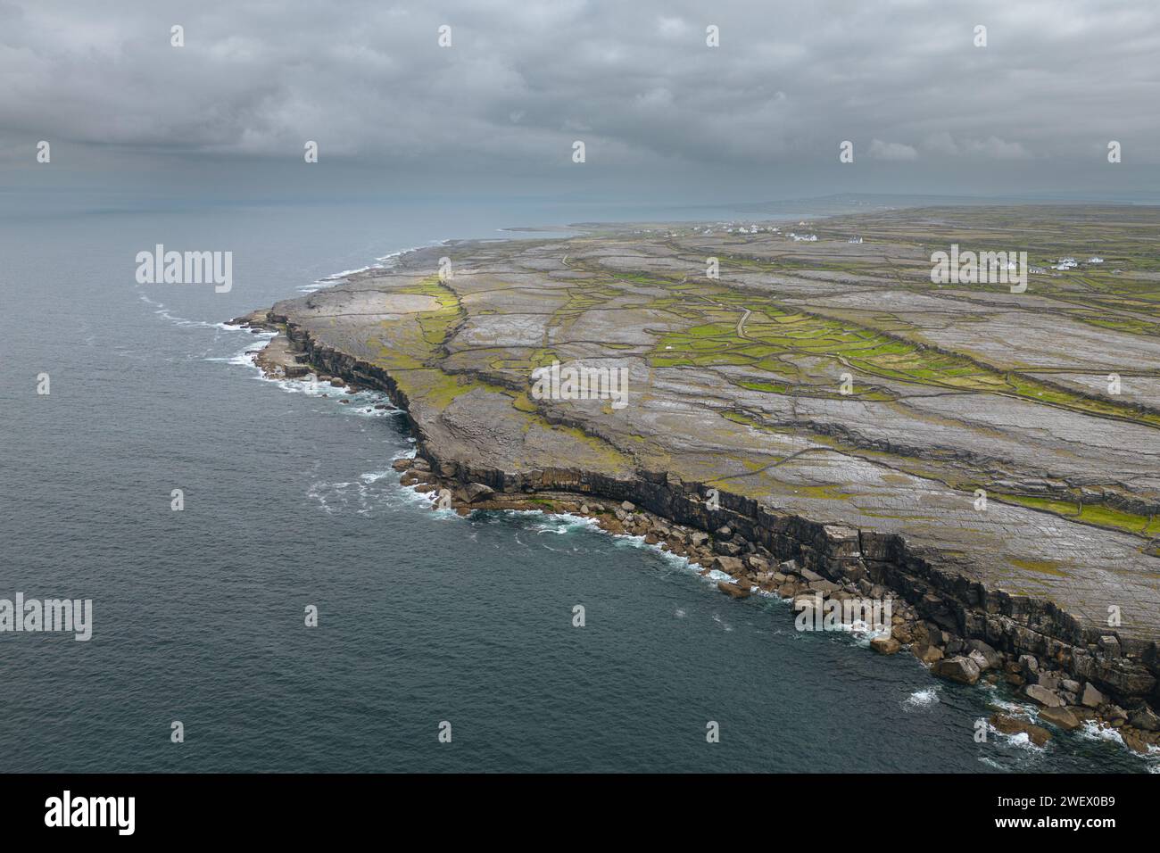 Dun aengus fort aerial hi-res stock photography and images - Alamy