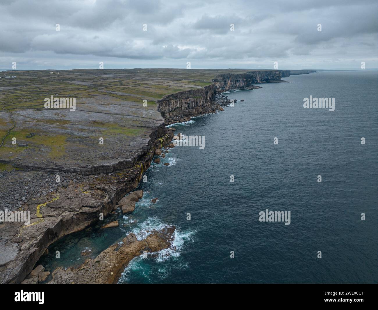 Dun aengus fort aerial hi-res stock photography and images - Alamy