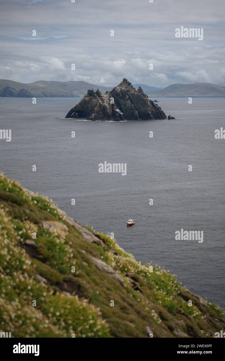 view on little skellig bird island from skellig Stock Photo - Alamy