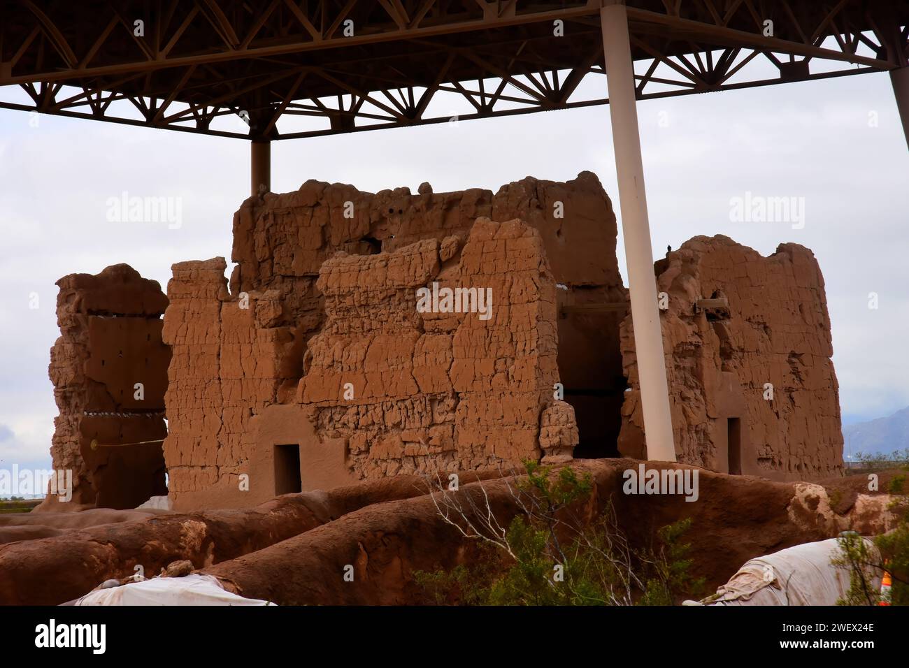 Ancient Casa Grande Ruins National Monument of the Pre-columbian ...