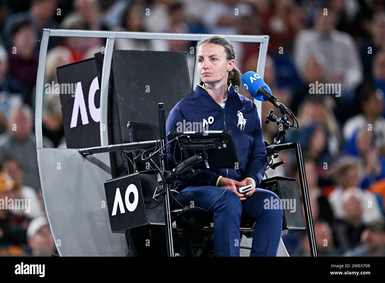 Melbourne, Australie. 26th Jan, 2024. The chair umpire or referee Eva