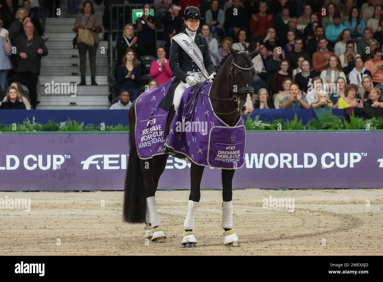 AMSTERDAM, NETHERLANDS JANUARY 27 Winner Charlotte FRY (GBR